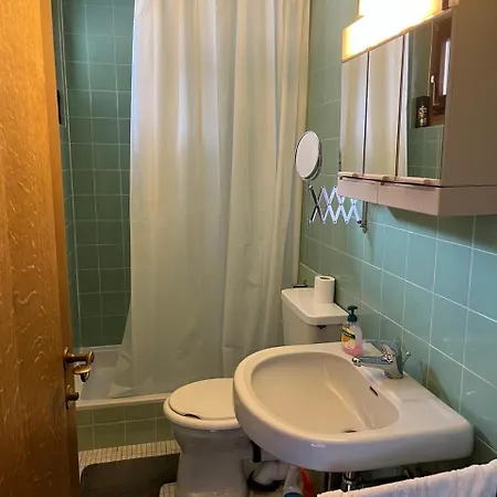 Apartment Brothers -